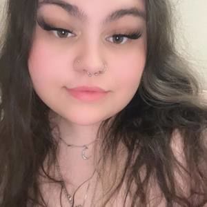 Meet your Posher, Alayna